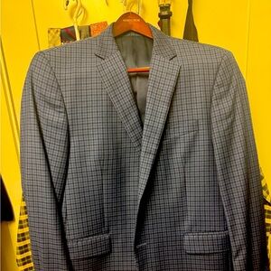 Peter Millar Sport Coat Size 44 blue pattern. Like
New condition.
